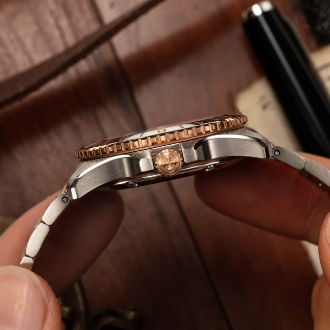 VENEZIANICO NEREIDE GMT GRAND TOUR