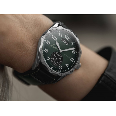 JUNGHANS MEISTER PILOT