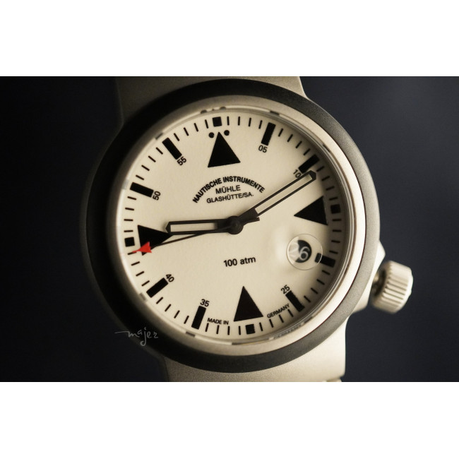 MUHLE GLASHUTTE S.A.R. RESCUE-TIMER LUMEN