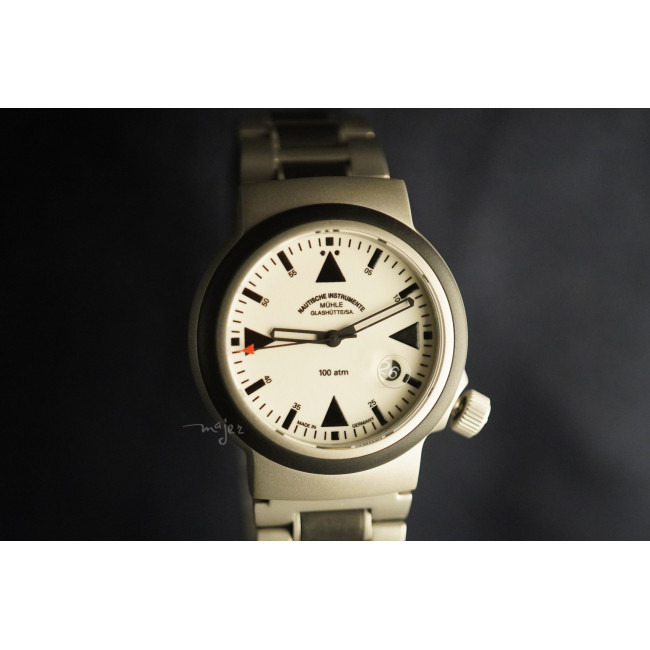 MUHLE GLASHUTTE S.A.R. RESCUE-TIMER LUMEN