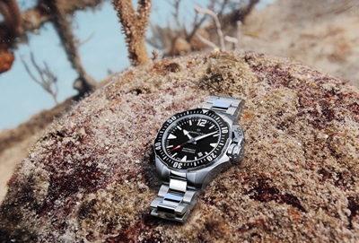 Hamilton Khaki Navy Frogman