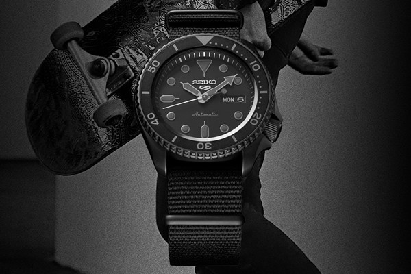 seiko 5 sport street