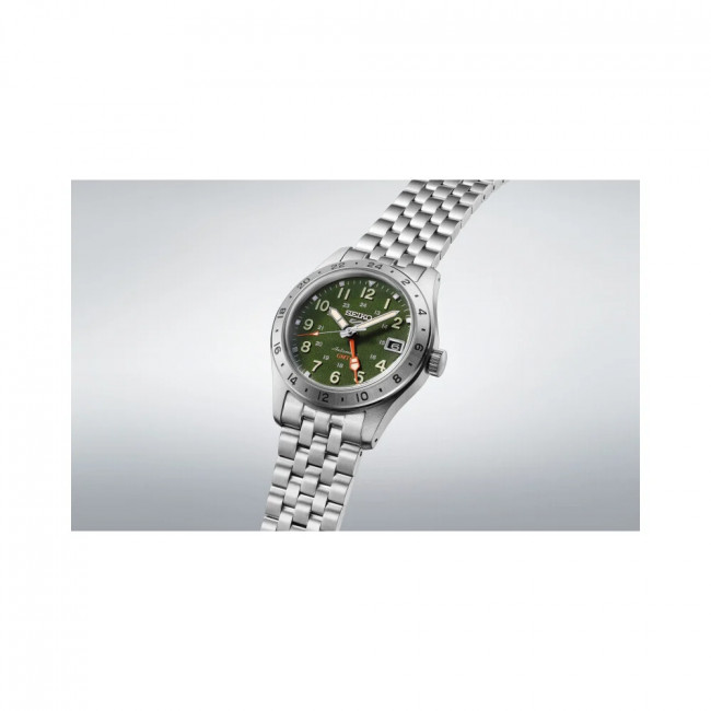 Seiko 5 Sports GMT