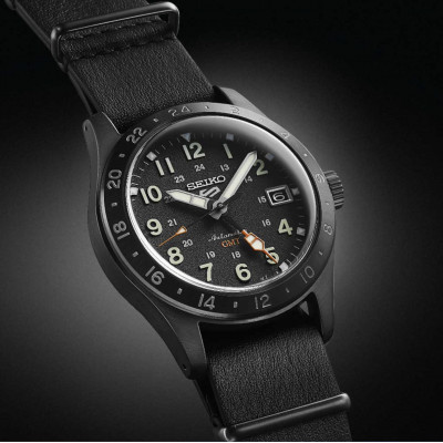 SEIKO SPORT 5 GMT